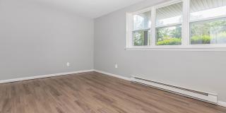 London Square Gallery 27