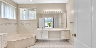 11335 Lake Shore Dr Gallery 9