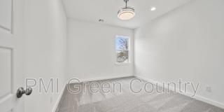 118 East Elgin Street Gallery 28