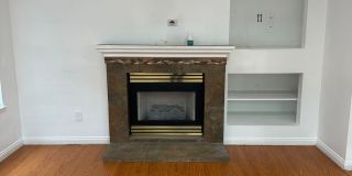 Stunning 3 Bed 3 Bath Duplex in Placentia with Open Floor Plan and Vaulted Ceilings. Gallery 36