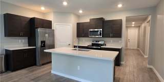 1404 NE White Pine Terrace Gallery 1