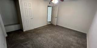 2 Bedroom 1 Bath Apartment Close to Campus! 2 Bedroom 1 Bath Apartment Close to Campus! Gallery 6