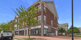 10068 MARKET Street Gallery 1