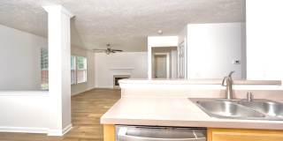 **BE THE LUCKY ONE TO LIVE IN THIS UPDATED NASHVILLE/ BELLEVUE HOME** Gallery 27