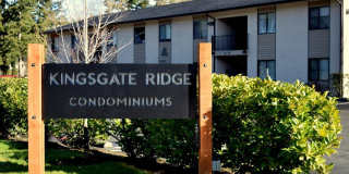 Cozy 1 bedroom in the heart of Kingsgate neighborhood Gallery 1
