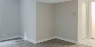 5045-51 N. Damen Gallery 3
