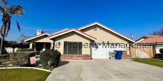 Beautiful 3 Bed/2 Bath + Office NW Bakersfield Home w/ RBP & Deposit Alternative Option Beautiful 3 Bed/2 Bath + Office NW Bakersfield Home w/ RBP & Deposit Alternative Option Gallery 1