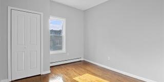 35 LEXINGTON AVE Gallery 6