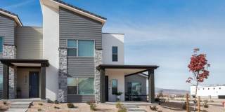 Desert Color Townhome 4-Bedrooms! Gallery 1