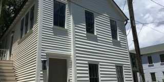 2 Bedroom 1.5 Bath Apartment in Cannonborough - Downtown Gallery 1