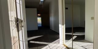 Home off the Green Tree Golf Course Gallery 5