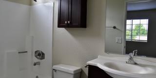 1010 Raleigh Apartments Gallery 14