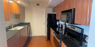 6917 Collins Avenue Gallery 3