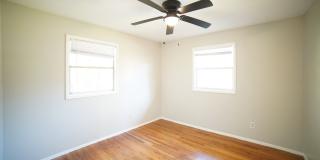 4/2 with additional office Gallery 20