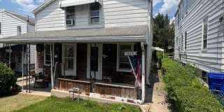 1113 ELM Street Gallery 1