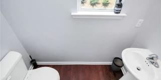 Room in 4 Bedroom Townhome at Sharon Rd W Room in 4 Bedroom Townhome at Sharon Rd W Gallery 24