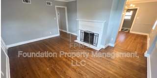 252 East Edwin Circle Gallery 13