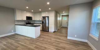Tahoe Park 2 Bedroom Near UC Davis Med Center Gallery 4