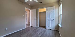 FOR LEASE -GEOURGOUS  3/2/1 WITH LARGE YARD IN SOUTH LUBBOCK Gallery 14