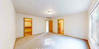Great Location!  Quiet Neighborhood! Gallery 24