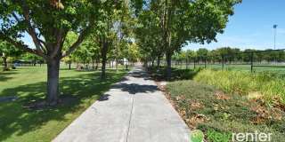 Beautiful 4 Bedroom Windemere Home on Corner Lot Gallery 3
