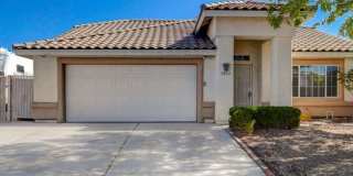 Single story home. NO HOA! Gallery 3