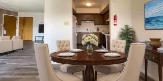 Spacious Ground Floor 2 Bed with Screened Porch! Spacious Ground Floor 2 Bed with Screened Porch! Gallery 64