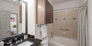 The Halstead Gallery 18