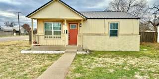 Cozy 2 Bedroom in Slaton Gallery 1