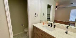 Renovated 2 Bedroom Duplex with Garage Near Airport and North Star Mall Gallery 12