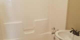 2 Bed/1 Bath Gallery 8