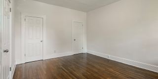 55 Monroe Place Apartments Gallery 10