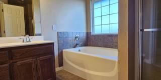 (3) Bed/(2) Bath in Tecumseh Ridge Avail Now! (3) Bed/(2) Bath in Tecumseh Ridge Avail Now! Gallery 14