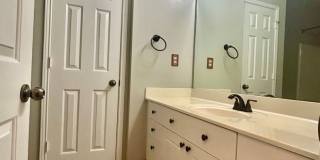 Condo in Auburn Gallery 5