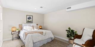 For Rent – Renovated 3 Bedroom Bungalow in Englewood Gallery 12