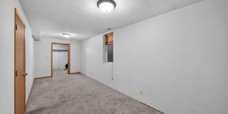 Charming 3BR Townhome in Lincoln Gallery 16