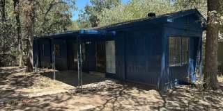 Cozy 2 Bedroom 1 Bathroom Home Gallery 1