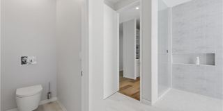 590 6th Ave N Gallery 49