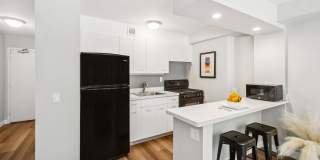 1350 Lake Shore Drive Gallery 15
