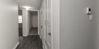 Colonial Apartments Gallery 62