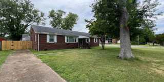 Updated and Spacious ranch in CAMELLIA ACRES Gallery 1