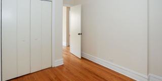 2179 West Giddings Gallery 9