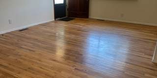 Spacious 3 Bedroom House with Attached Garage and Large Yard! Gallery 3