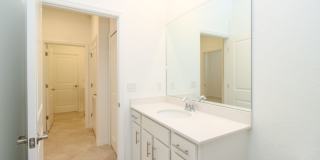 ** NEW CONSTRUCTION ORANGE BLOSSOM GROVES VILLAS ** 2 BEDROOMS\2.5 BATHROOMS UNFURNISHED ANNUAL HOME - MEDIUM DOG FRIENDLY ** Gallery 31