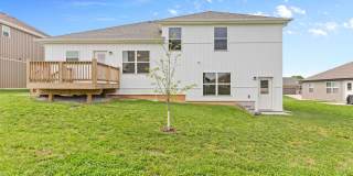 Beautiful Split Level 5 Bedroom Home - Hills of Olde Savannah Gallery 30