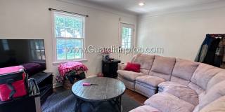 St Louis Park Single Family Home, Fenced Yard, Dishwasher, 1 Car Garage Gallery 6