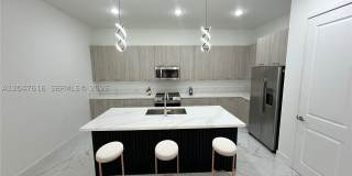 4255 SW 123rd Ter Gallery 9