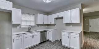 Room in 4 Bedroom Home at McWilliams Rd SE Gallery 12