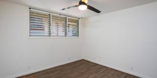 2133 Metcalf Street Gallery 14