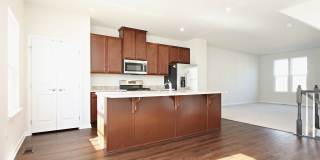 N. Albemarle Townhome Near NGIC/DIA/NGA Gallery 1